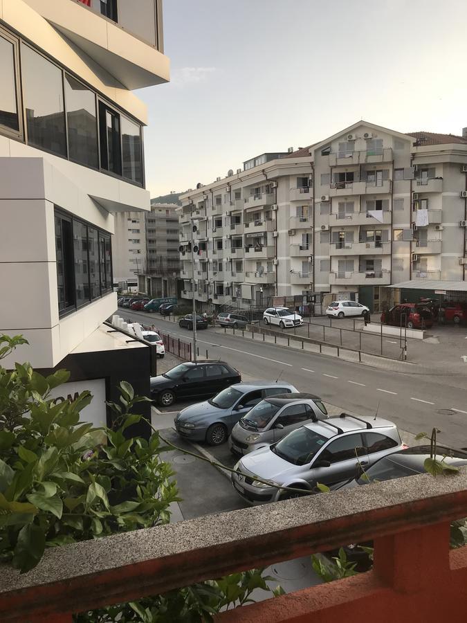 Apartments Holiday Budva Eksteriør billede